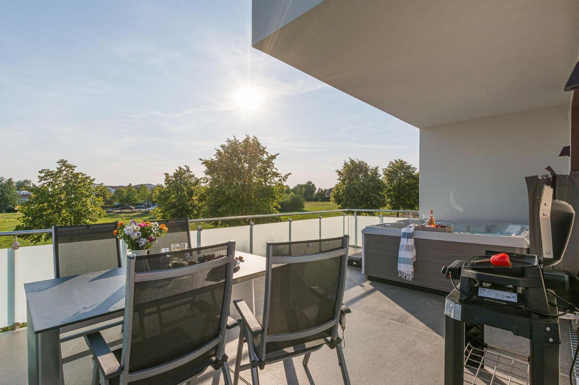 Luxus-SPA-OG-Fewo QUARTIER 4  Göhren-Lebbin Exterior foto