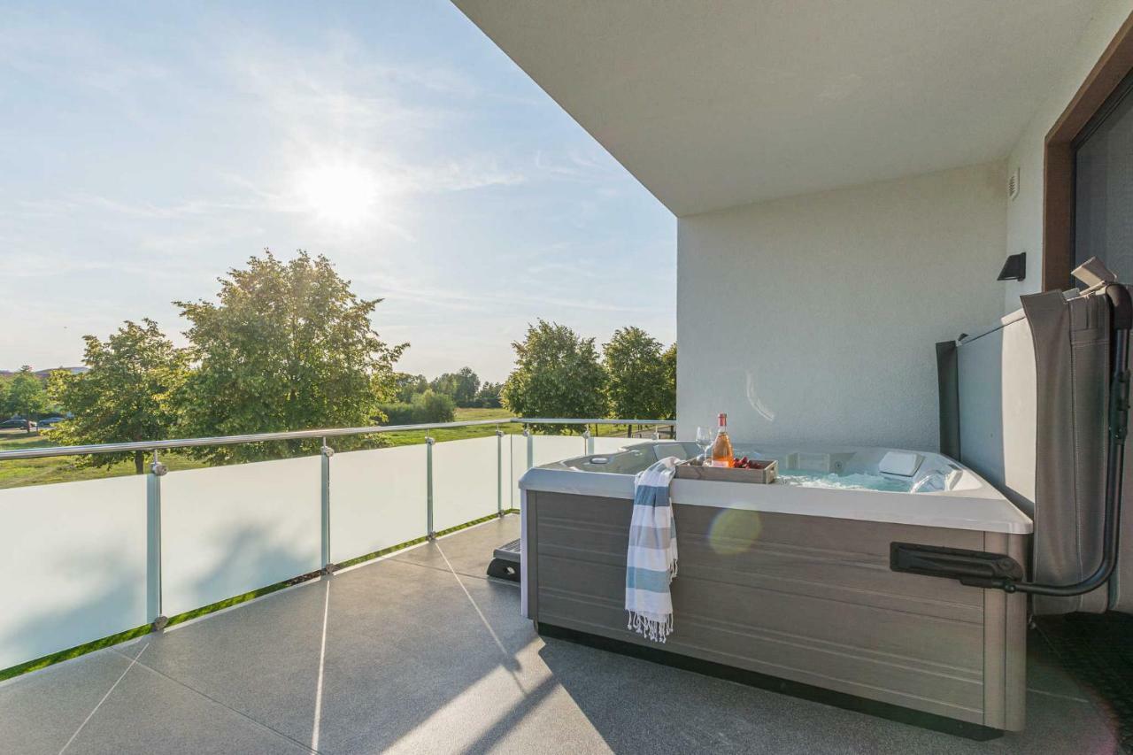 Luxus-SPA-OG-Fewo QUARTIER 4  Göhren-Lebbin Exterior foto